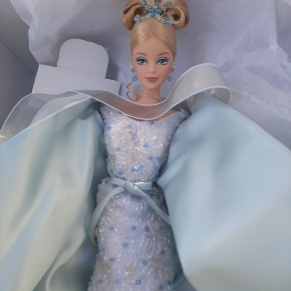 Barbie Crystal JUBILEE  50th Anniversary - Picture 6 of 15